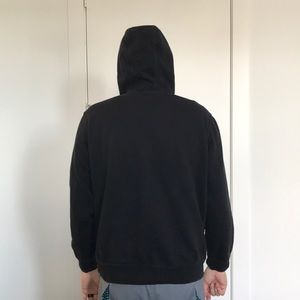 Black nike hoodie.